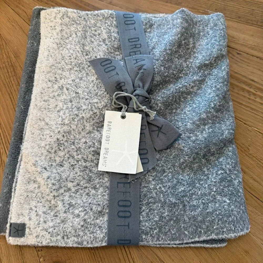 Barefoot Dreams confetti scarf new with tags Smokey green fog grey